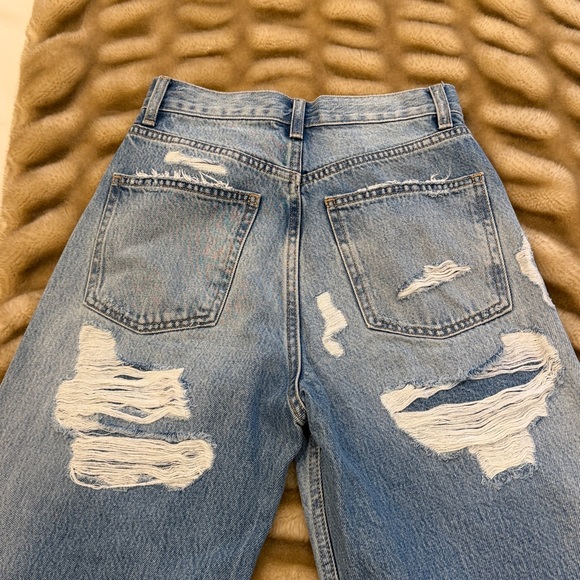 Zara Ripped Jeans - Picture 3 of 3